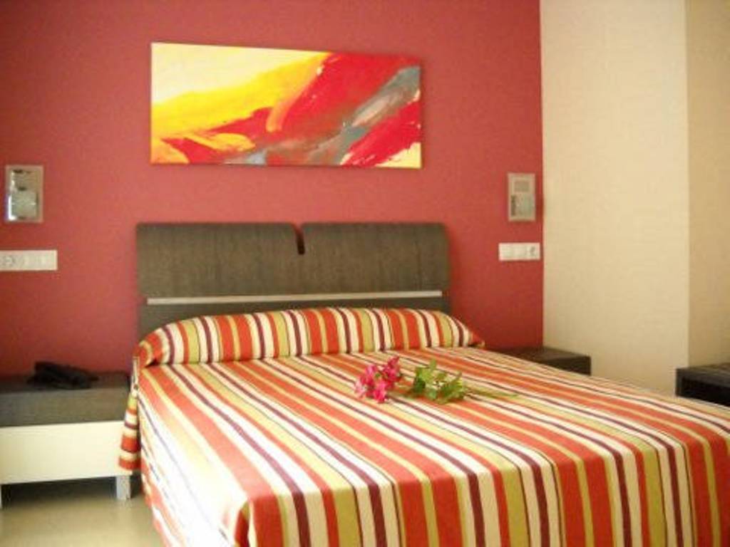 Apartamentos Europa House Sun Beach กวาร์ดามาร์เดลเซกูรา ภายนอก รูปภาพ